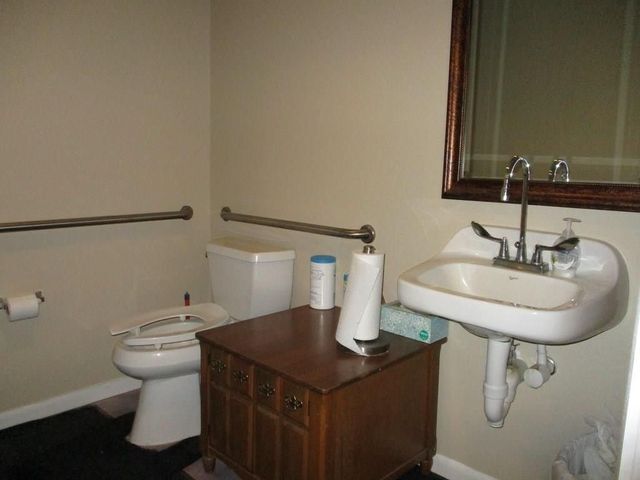 More Photos Of 7217 Sashabaw Rd, Village of Clarkston Office Residential For Sale