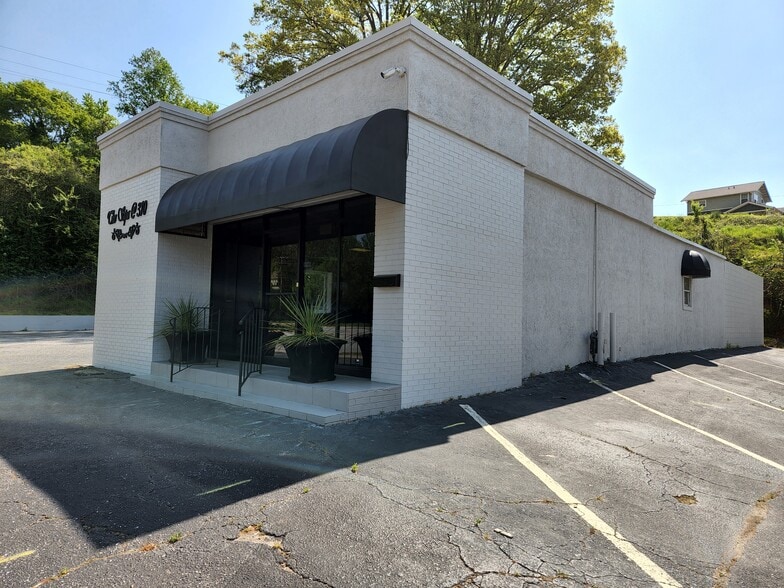 Primary Photo Of 310 Wade Hampton Blvd, Greenville Freestanding For Sale