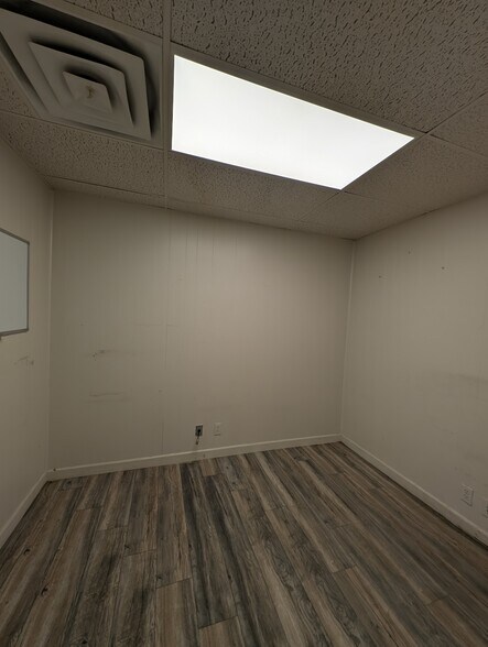 More Photos Of 3821 Kermit Hwy, Odessa Warehouse For Lease