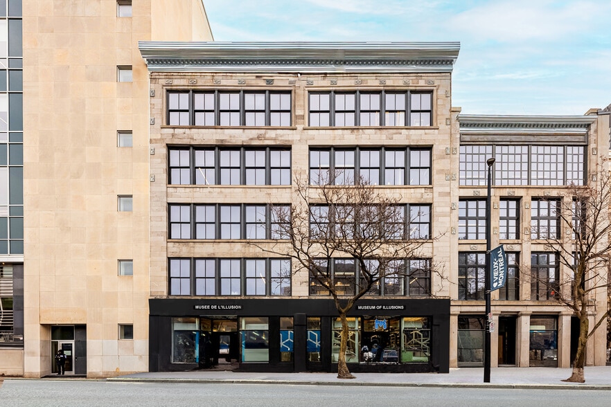 More Photos Of 44-54 Rue Saint-Antoine O, Montréal Office For Sale