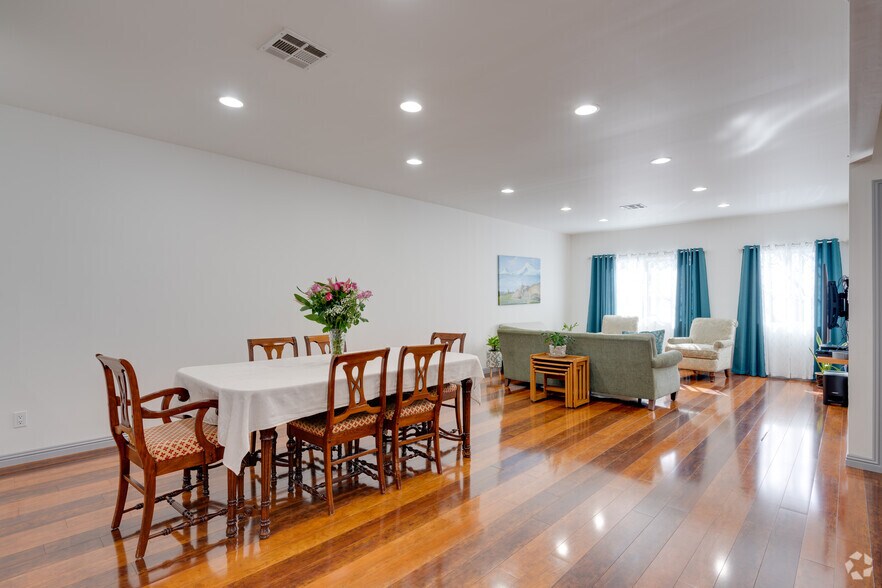 More Photos Of 1517 E Washington Blvd, Pasadena Storefront Retail Residential For Sale