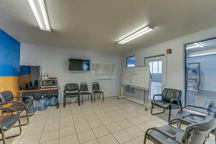 More Photos Of 426 E Main St, Trinidad Auto Dealership For Sale