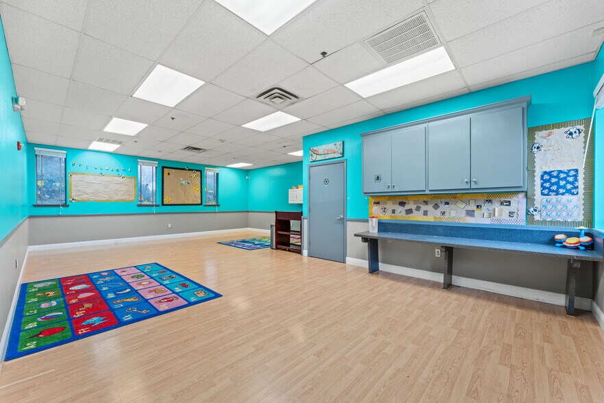 More Photos Of 7550 Shady Grove Rd, North Richland Hills Daycare Center For Sale