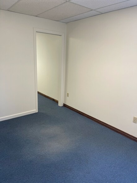More Photos Of 600 Commerce Dr, Coraopolis Office Residential For Sale