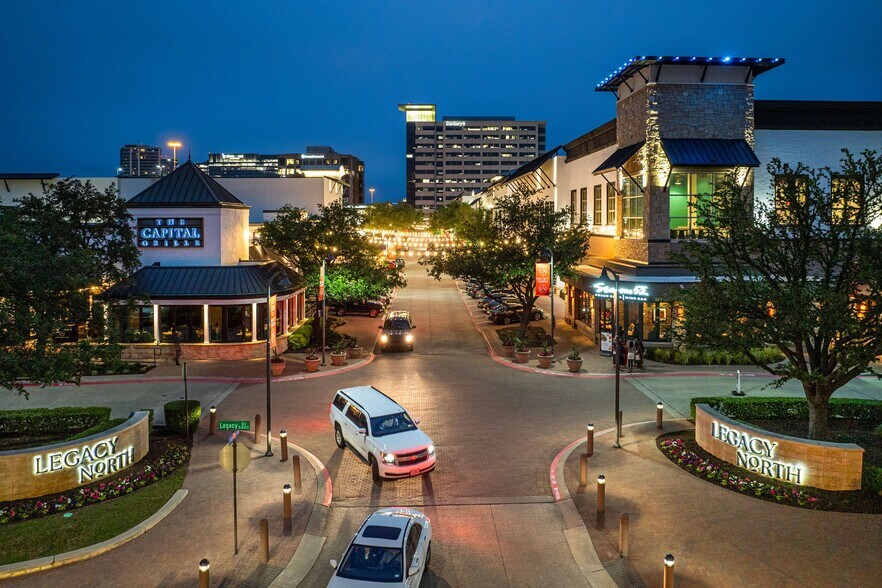 More Photos Of 7300 Lone Star Dr, Plano Storefront Retail Office For Lease