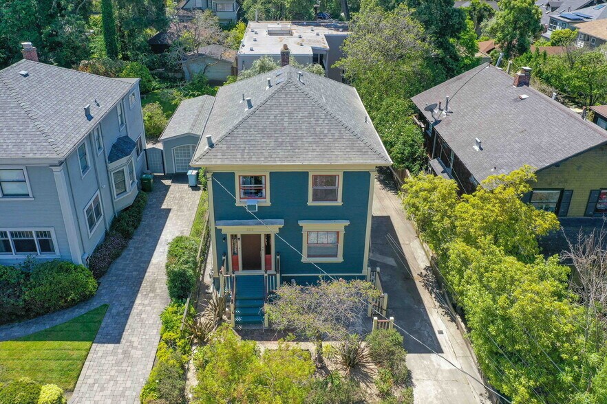 More Photos Of 2210-2212 Ward St, Berkeley Apartments For Sale