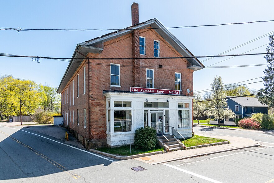 More Photos Of 1081 Main St, Hopkinton Freestanding For Sale