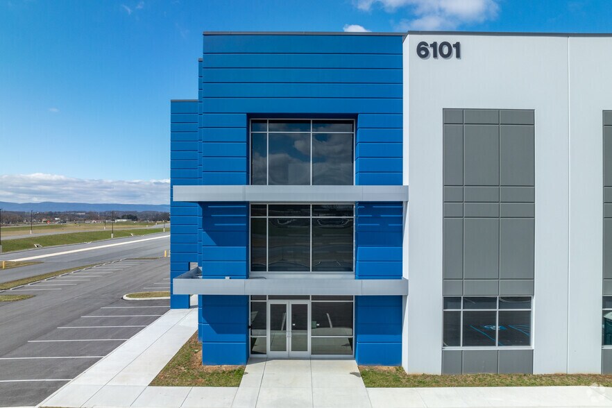 More Photos Of 6101 Archer Dr, Chambersburg Distribution For Lease