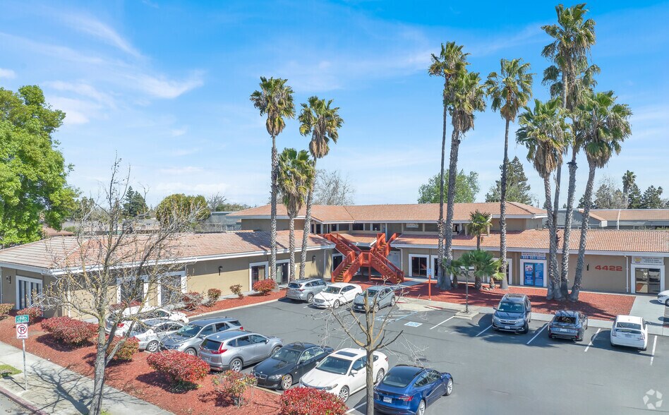 More Photos Of 4422 N Pershing Ave, Stockton Office For Sale