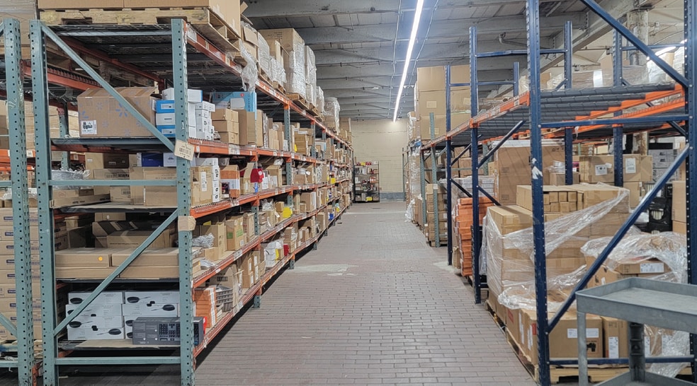 More Photos Of 1014 Stanley Ave, Brooklyn Warehouse For Lease