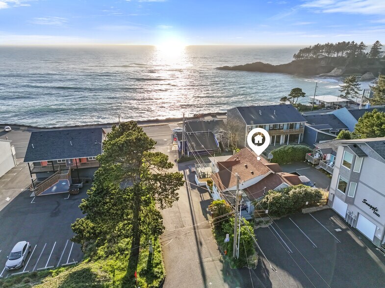 Primary Photo Of 25 NE Clarke St, Depoe Bay Specialty For Sale
