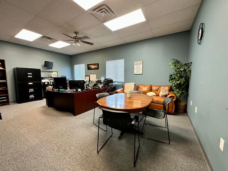 More Photos Of 4042 W 82nd Ct, Merrillville Office For Sale