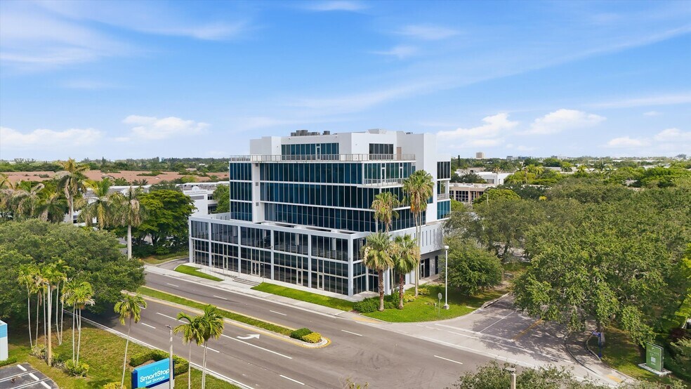 More Photos Of 10450 NW 33rd St, Doral Office For Sale