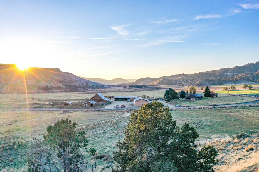 Primary Photo Of 28000 SE Paulina Hwy, Prineville Land For Sale