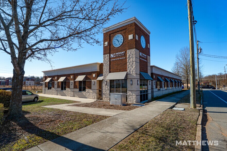 Primary Photo Of 390 W Salem Ave, Winston-Salem Medical For Sale