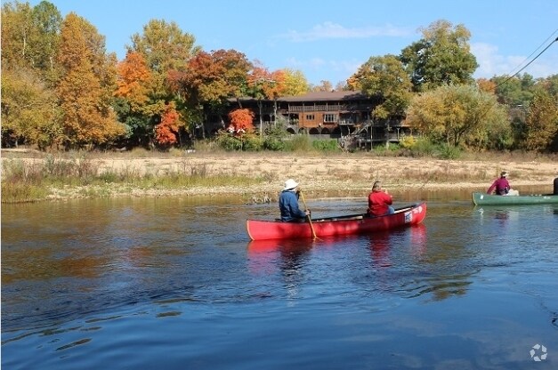 More Photos Of 16392 Tom Akers Rd, Eminence Hotel For Sale