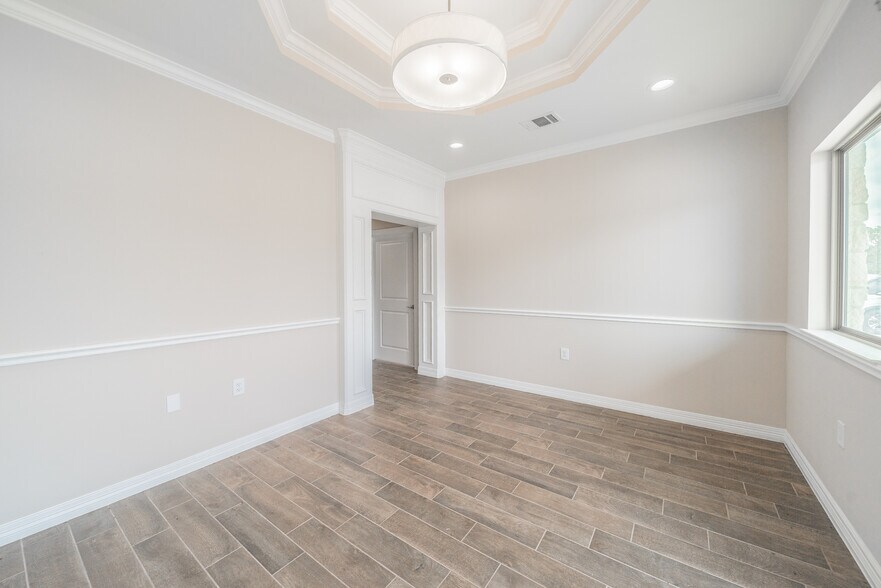 More Photos Of 16310 State Highway 249, Houston Office For Sale