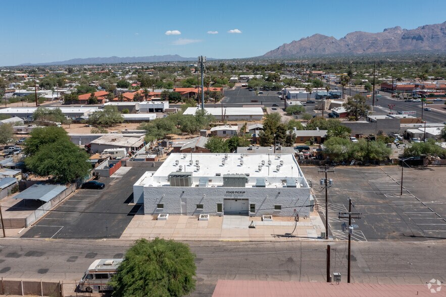 More Photos Of 613 E Delano St, Tucson Freestanding For Sale