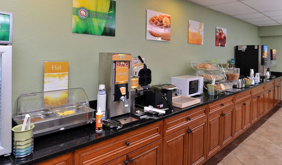 More Photos Of 5200 Lincoln Hwy, Matteson Hotel For Sale