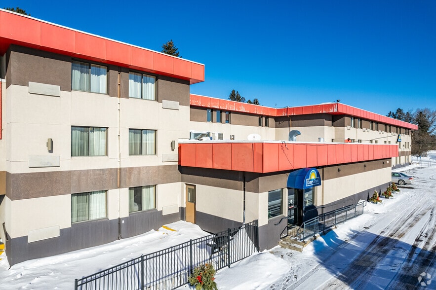 More Photos Of 2211 London Rd, Duluth Hotel For Sale