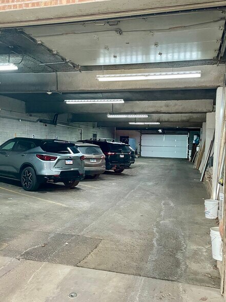 More Photos Of 512 W Burlington Ave, La Grange Office For Sale