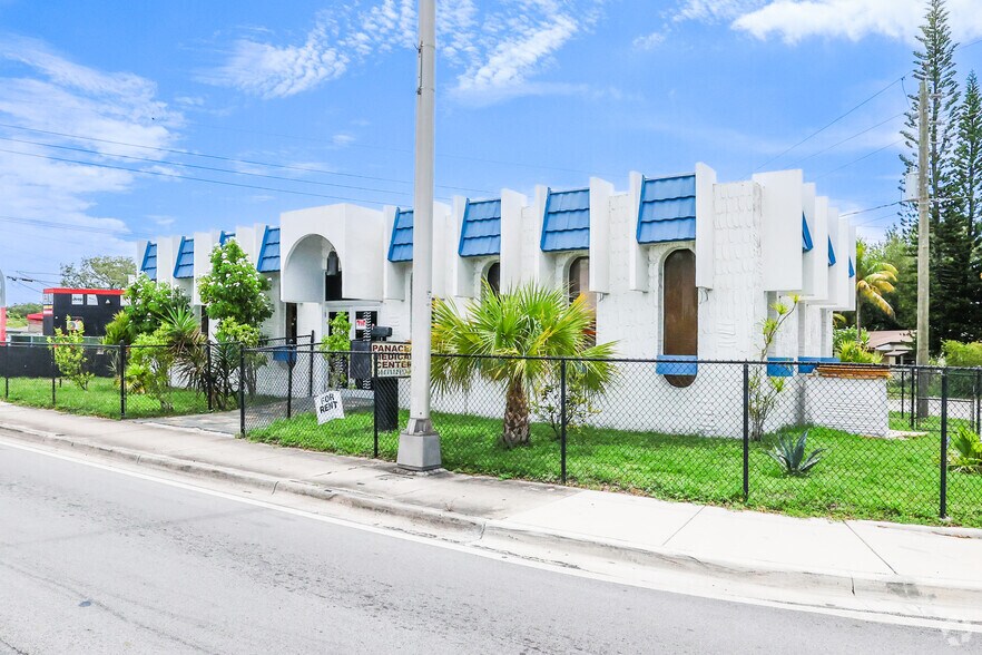 Primary Photo Of 14205 W Dixie Hwy, North Miami Medical For Sale