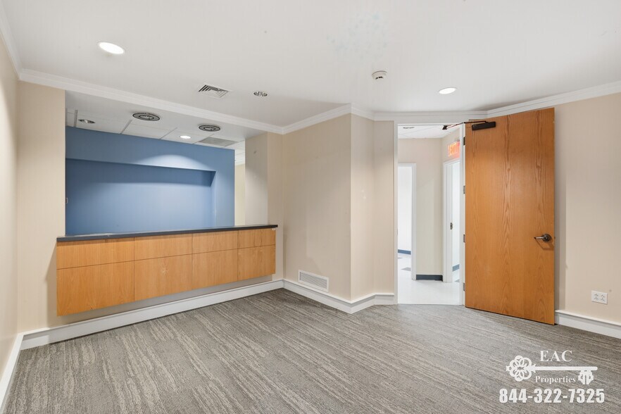 More Photos Of 887 Bridgeport Ave, Shelton Medical For Lease