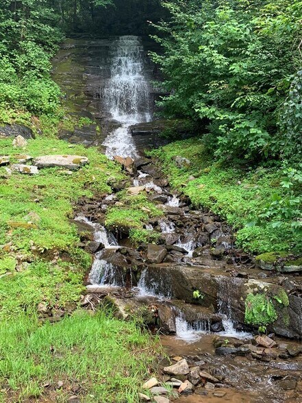 More Photos Of 00 E Alarka Rd, Bryson City Land For Sale