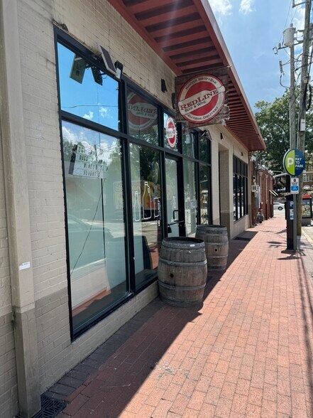 More Photos Of 10 Horne St, Raleigh Office For Lease