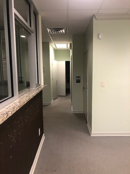 More Photos Of 316 W Pike St, Lawrenceville Medical For Lease