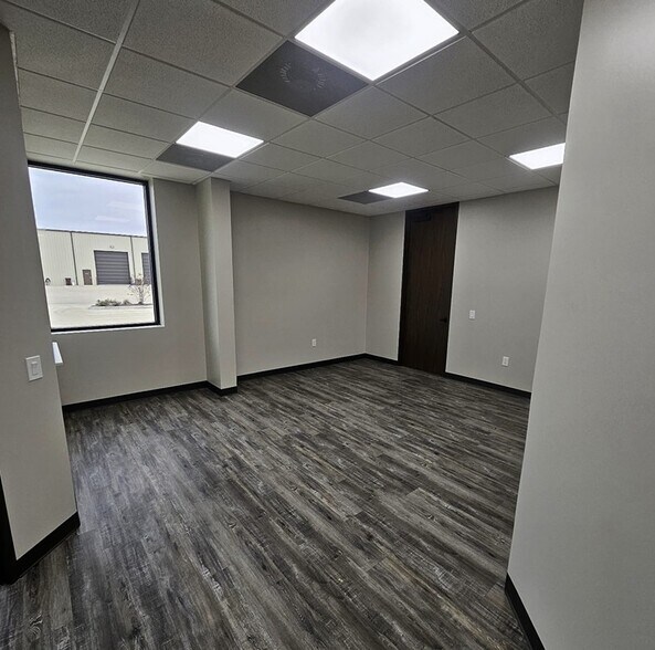 More Photos Of 16709 Telge Rd, Cypress Warehouse For Lease