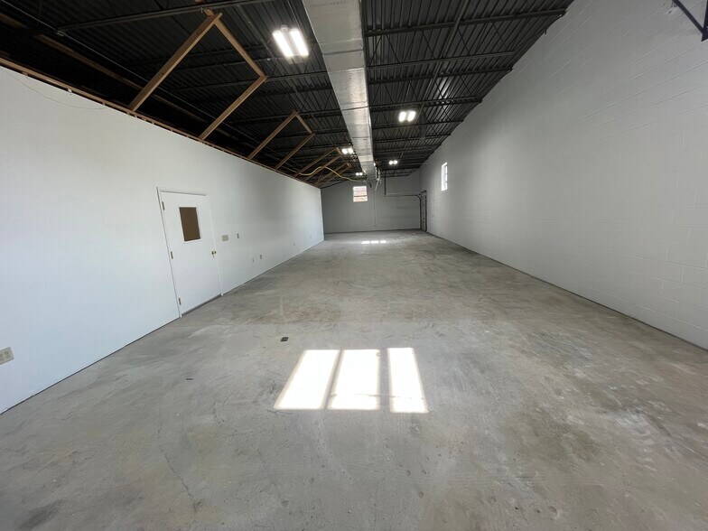 More Photos Of 398-426 Industrial Dr, North Wales Unknown For Lease