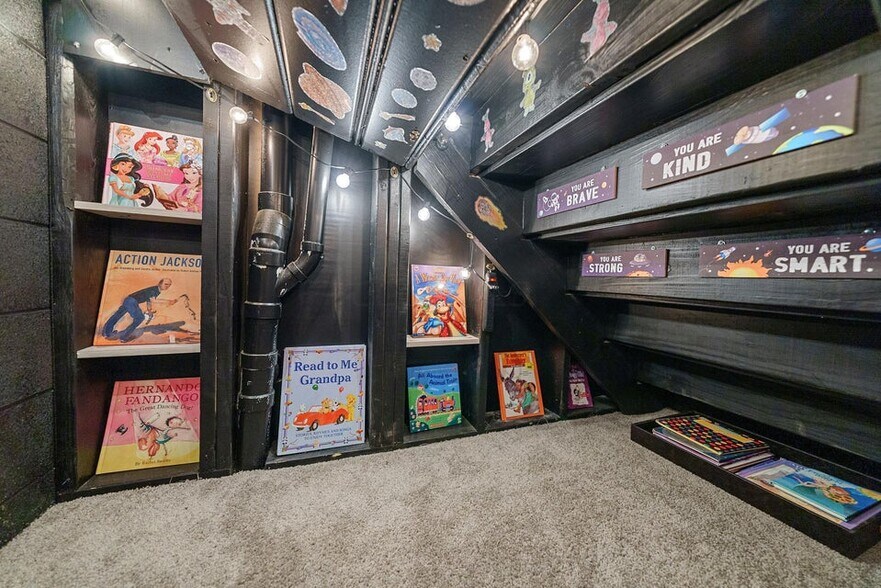 More Photos Of 43 W Markison Ave, Columbus Apartments For Sale