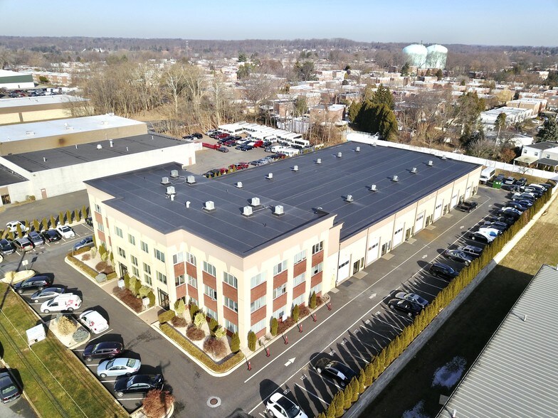 More Photos Of 10065-10067 Sandmeyer Ln, Philadelphia Light Distribution For Lease