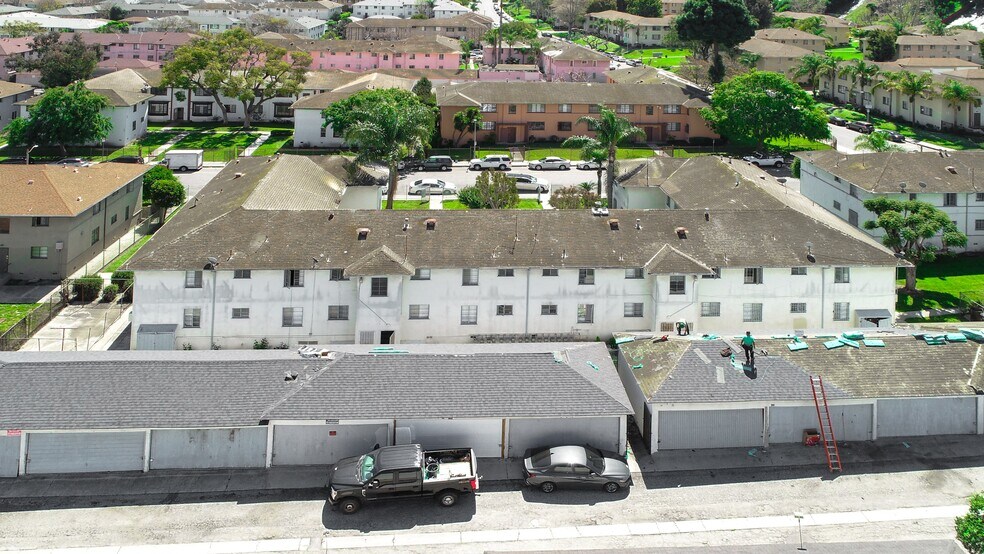 More Photos Of 4073 West Blvd, Los Angeles Apartments For Sale
