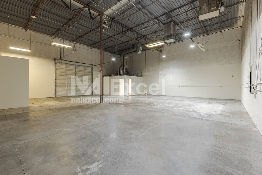 More Photos Of 677 N 3050 E, St George Warehouse For Lease