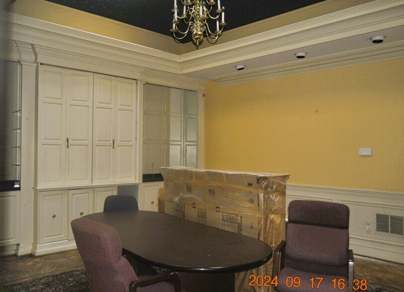 More Photos Of 2224 E Fayette St, Baltimore Warehouse For Lease