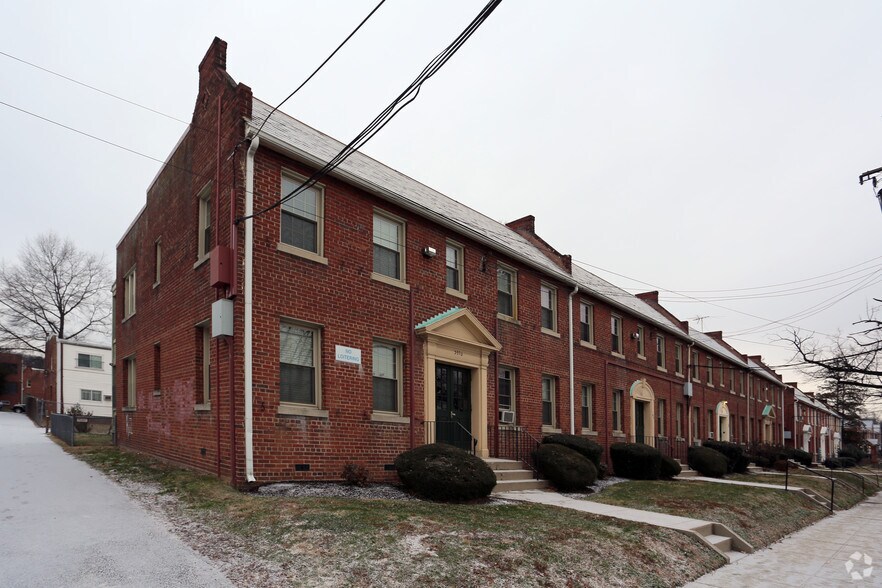 More Photos Of , Washington Multifamily For Sale