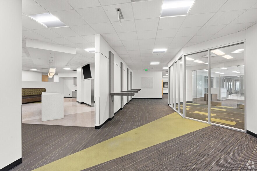 More Photos Of 2580-2584 Junction Ave, San Jose Research And Development For Lease