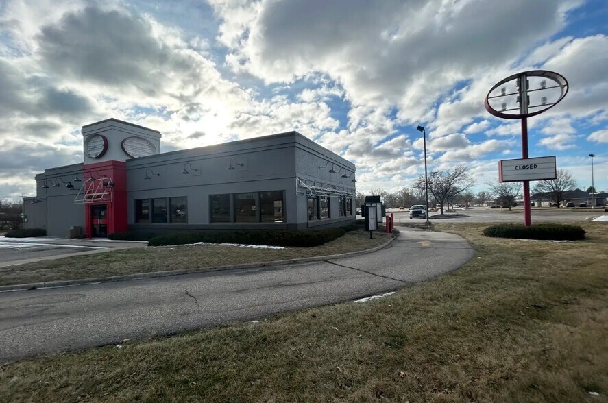More Photos Of 1248 N Nappanee St, Elkhart Fast Food For Sale