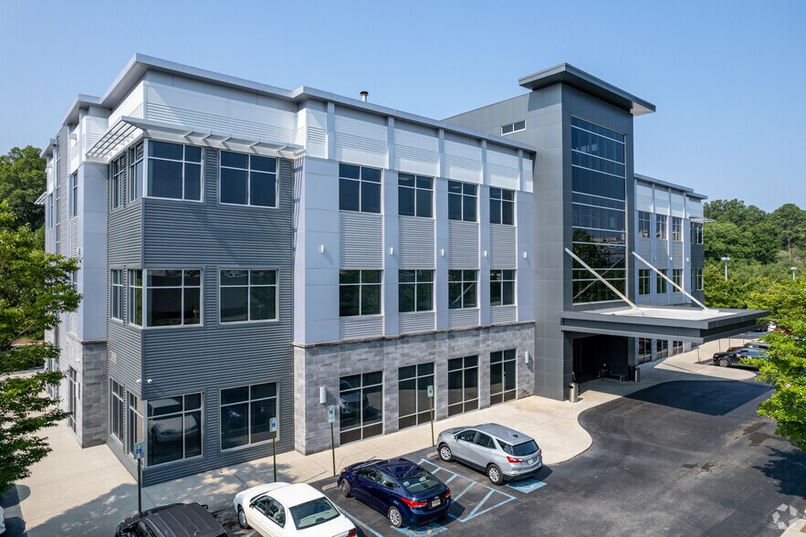 Primary Photo Of 7268 Jarnigan Rd, Chattanooga Hospital For Lease