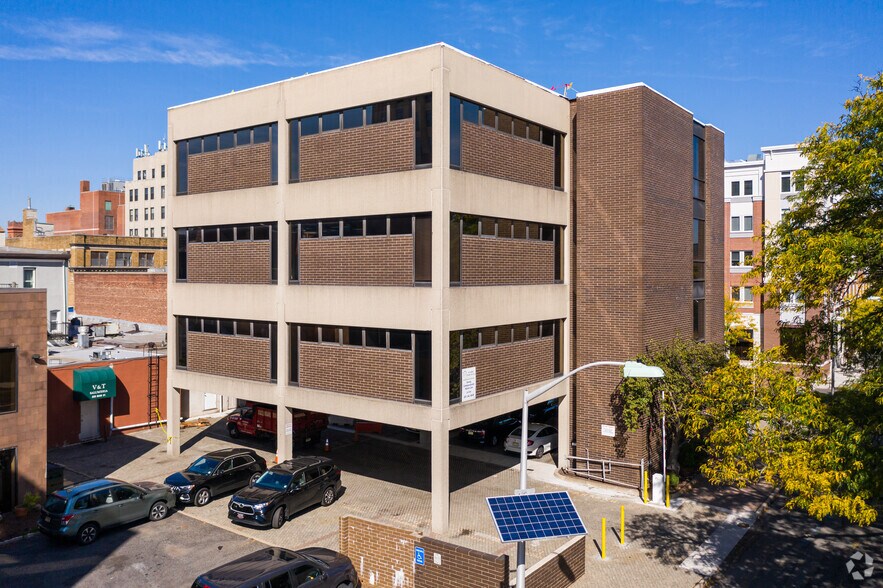 More Photos Of 235 Moore St, Hackensack Office For Lease