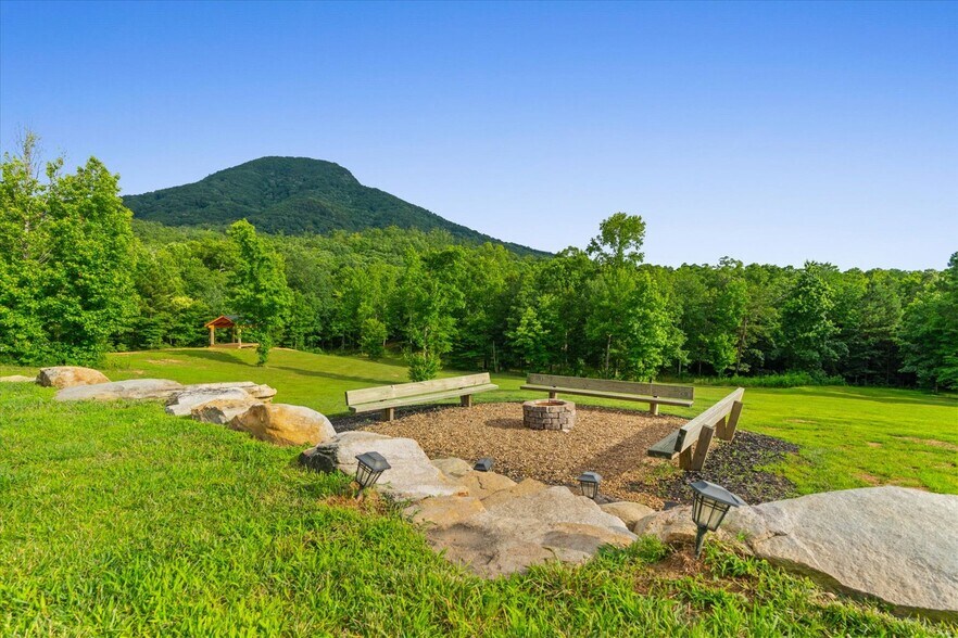 More Photos Of 2948 Holly Creek Cool Sprgs Rd, Chatsworth Specialty For Sale