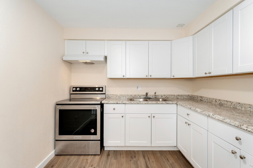 More Photos Of 11948 E 17th Ave, Aurora Apartments For Sale