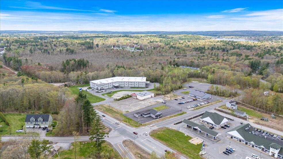 More Photos Of 409 Emerson Ave, Hampstead Industrial For Sale