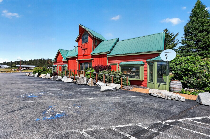More Photos Of , Post Falls General Retail For Sale
