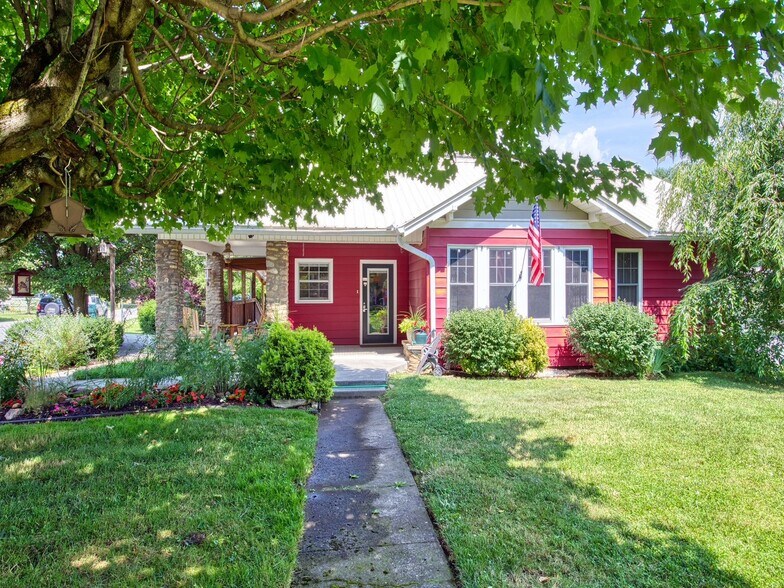 Primary Photo Of 24 Belle Meade Dr, Waynesville Specialty For Sale