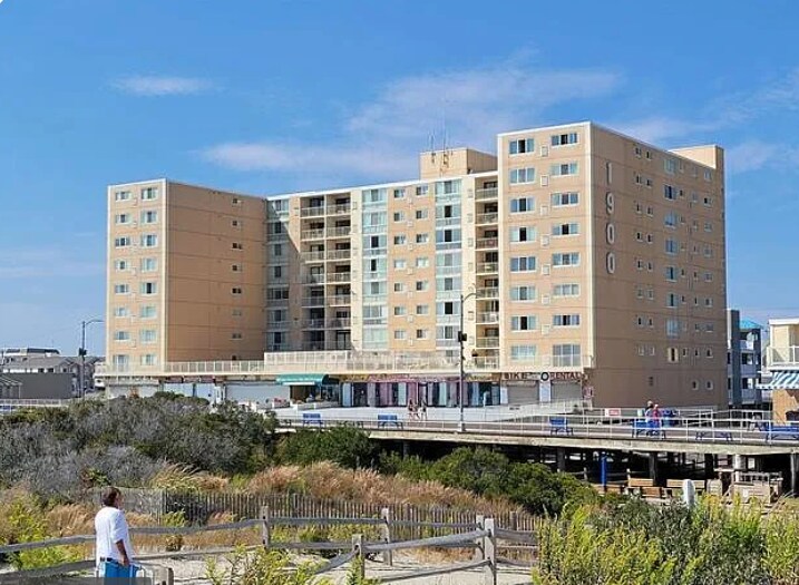 More Photos Of 1904 Boardwalk, North Wildwood General Retail For Lease