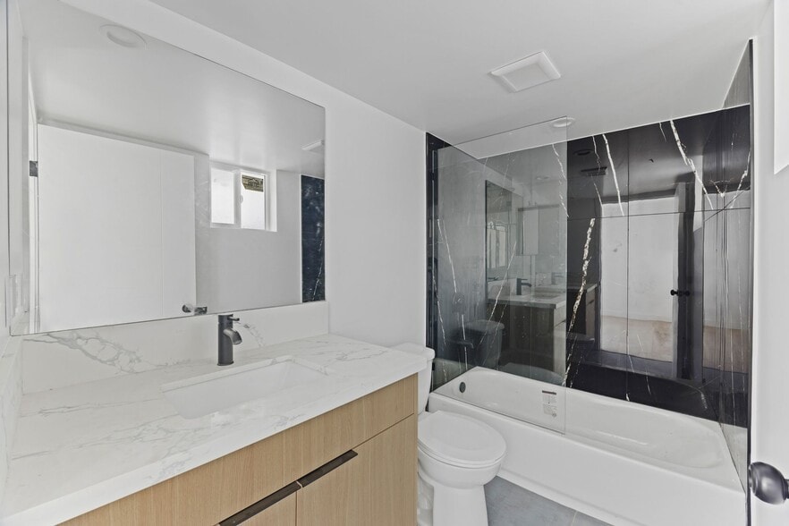 More Photos Of 4513 Rosewood Ave, Los Angeles Apartments For Sale