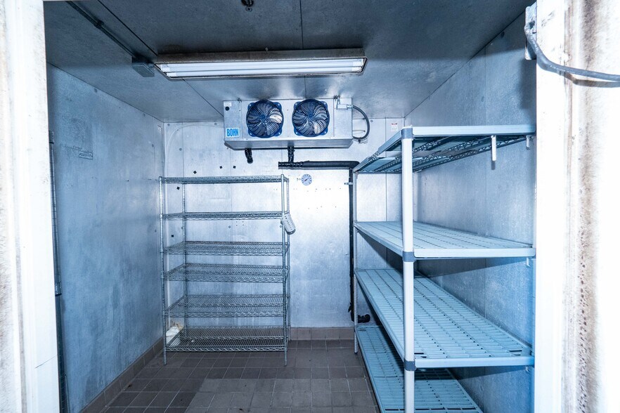 More Photos Of 6357 I 55 N, Jackson Restaurant For Lease